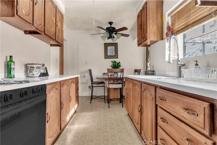 9415 Annetta, South Gate, California 90280