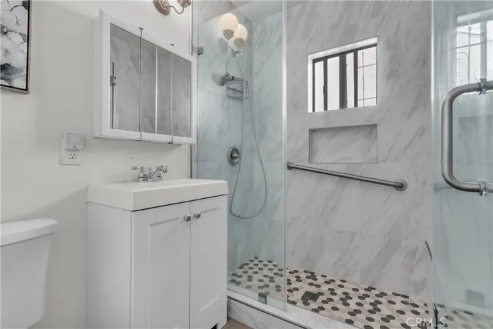 9415 Annetta, South Gate, California 90280