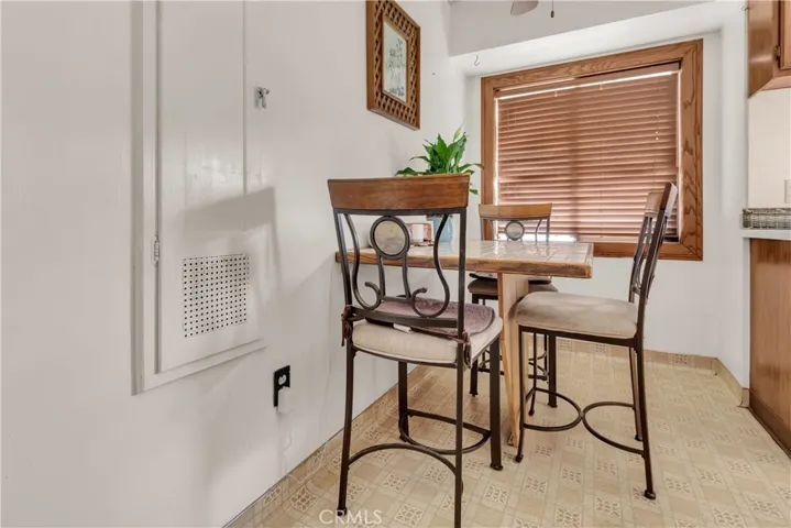 9415 Annetta, South Gate, California 90280