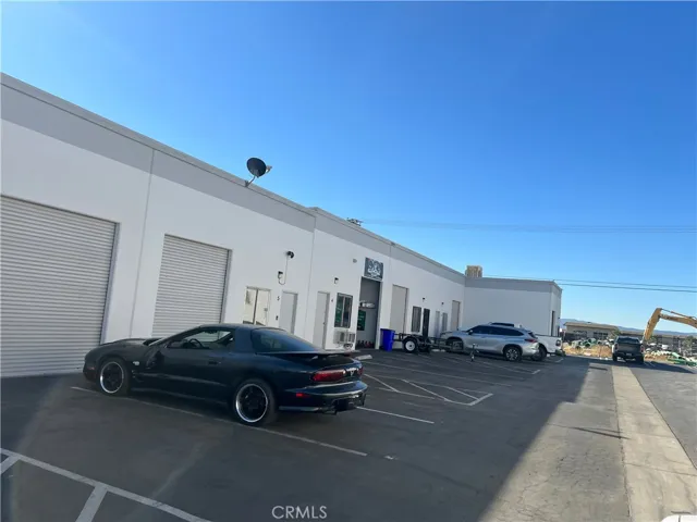 17525 Alder 6, Hesperia, California 92345