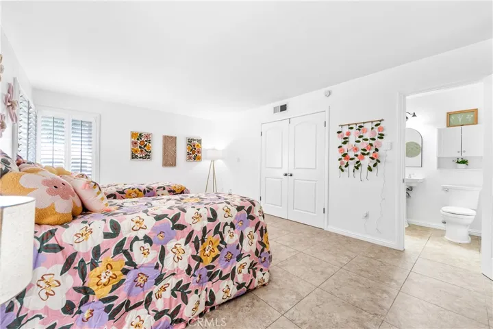 11474 Shippigan, Cypress, California 90630