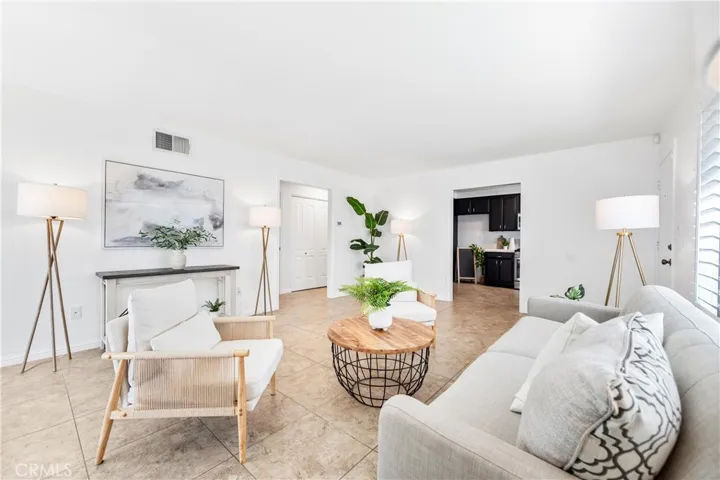 11474 Shippigan, Cypress, California 90630