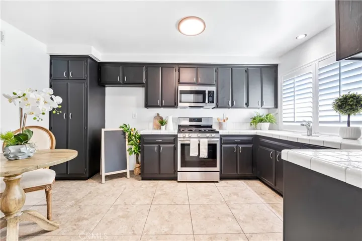11474 Shippigan, Cypress, California 90630