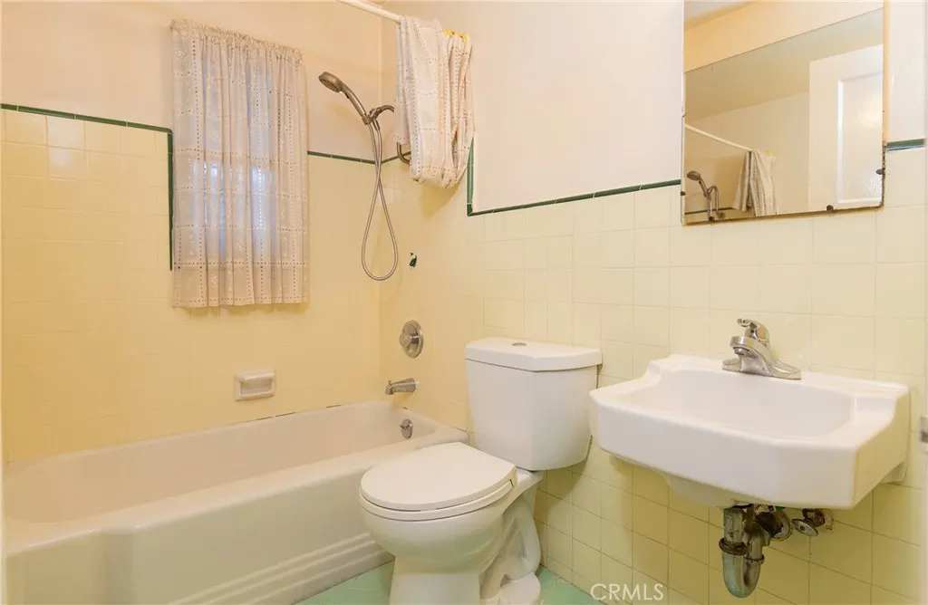 1805 N Central, Los Angeles, California 90059 home-pic-35