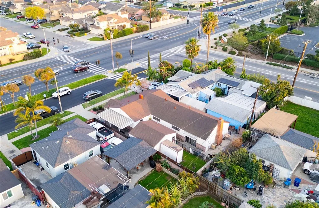 1805 N Central, Los Angeles, California 90059 home-pic-20