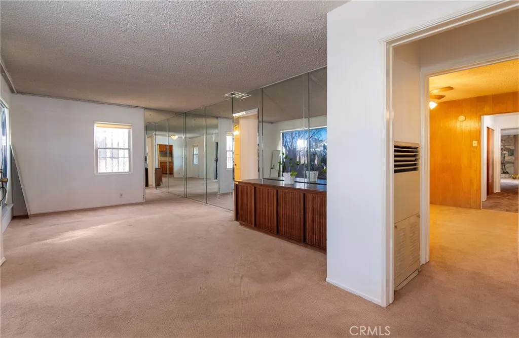 1805 N Central, Los Angeles, California 90059 home-pic-21