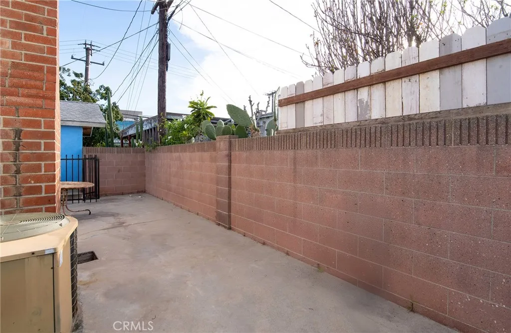1805 N Central, Los Angeles, California 90059 home-pic-37