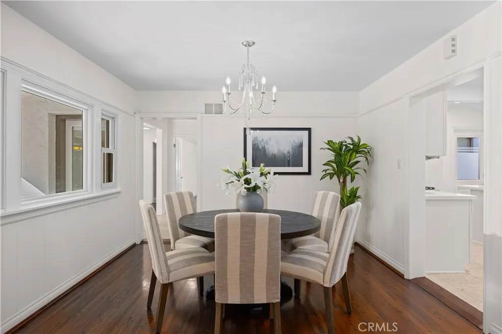1406 W Valleyheart, Burbank, California 91506 home-pic-10
