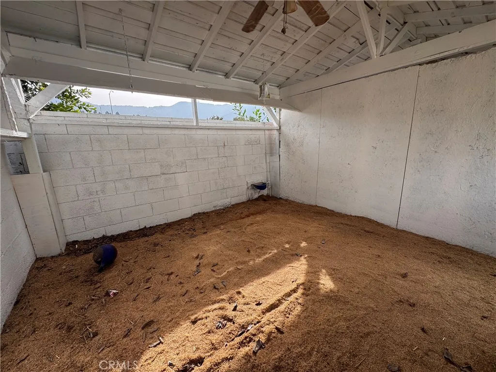 1406 W Valleyheart, Burbank, California 91506 home-pic-48