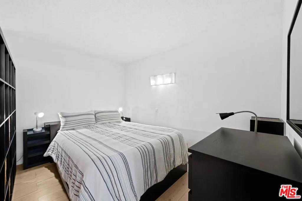 960 Larrabee Street 116, West Hollywood, California 90069 home-pic-21