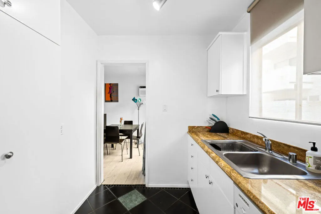 960 Larrabee Street 116, West Hollywood, California 90069 home-pic-20