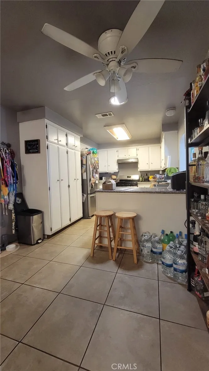 2904 Oleta Lane, Highland, California 92346 home-pic-6