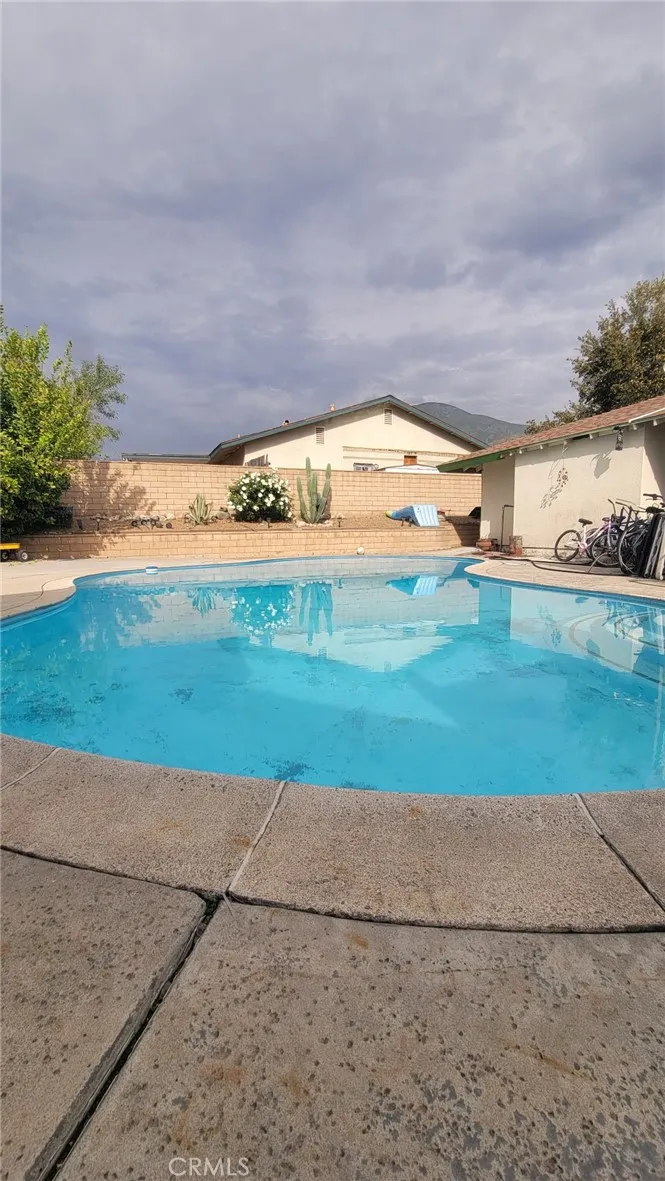 2904 Oleta Lane, Highland, California 92346 home-pic-12