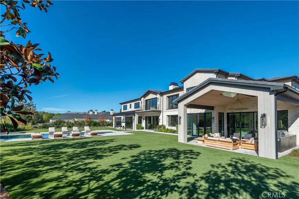 24050 Hidden Ridge Road, Hidden Hills, California 91302 home-pic-36
