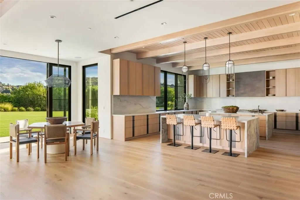 24050 Hidden Ridge Road, Hidden Hills, California 91302 home-pic-8