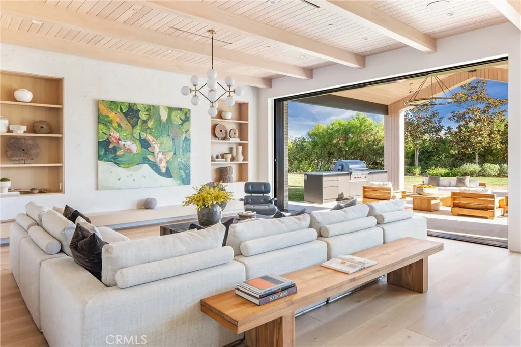 24050 Hidden Ridge Road, Hidden Hills, California 91302 home-pic-12