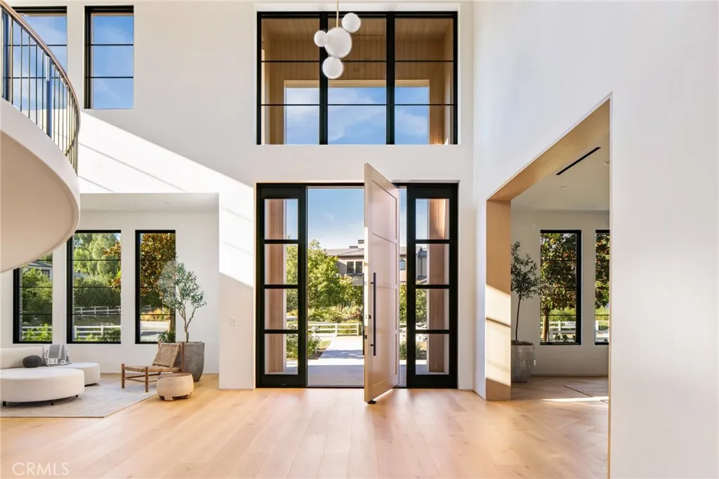 24050 Hidden Ridge Road, Hidden Hills, California 91302 home-pic-4