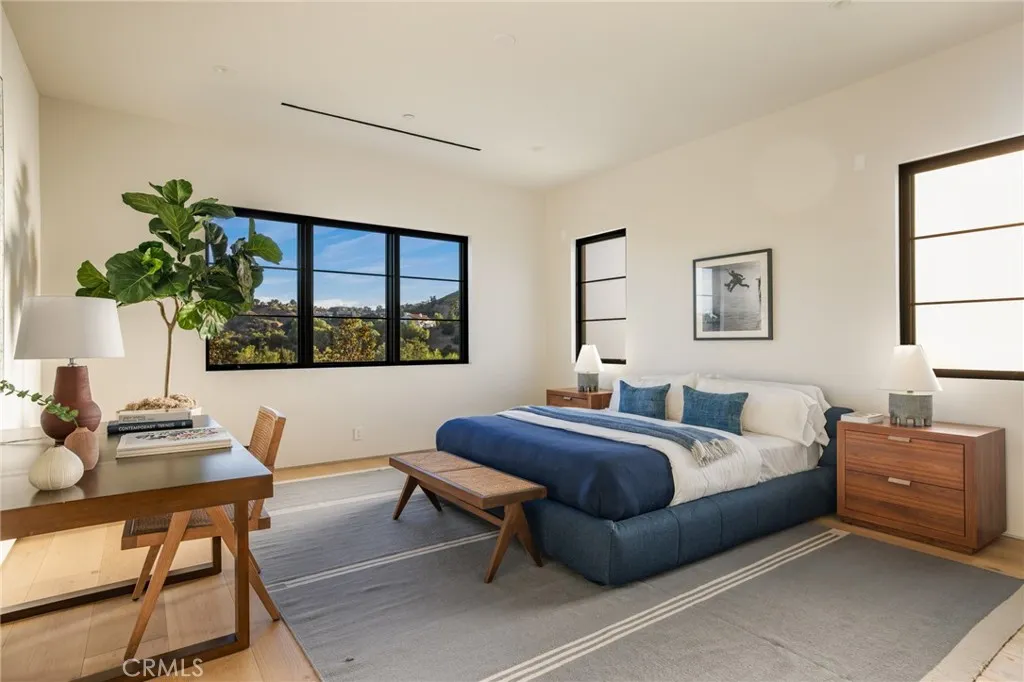 24050 Hidden Ridge Road, Hidden Hills, California 91302 home-pic-29