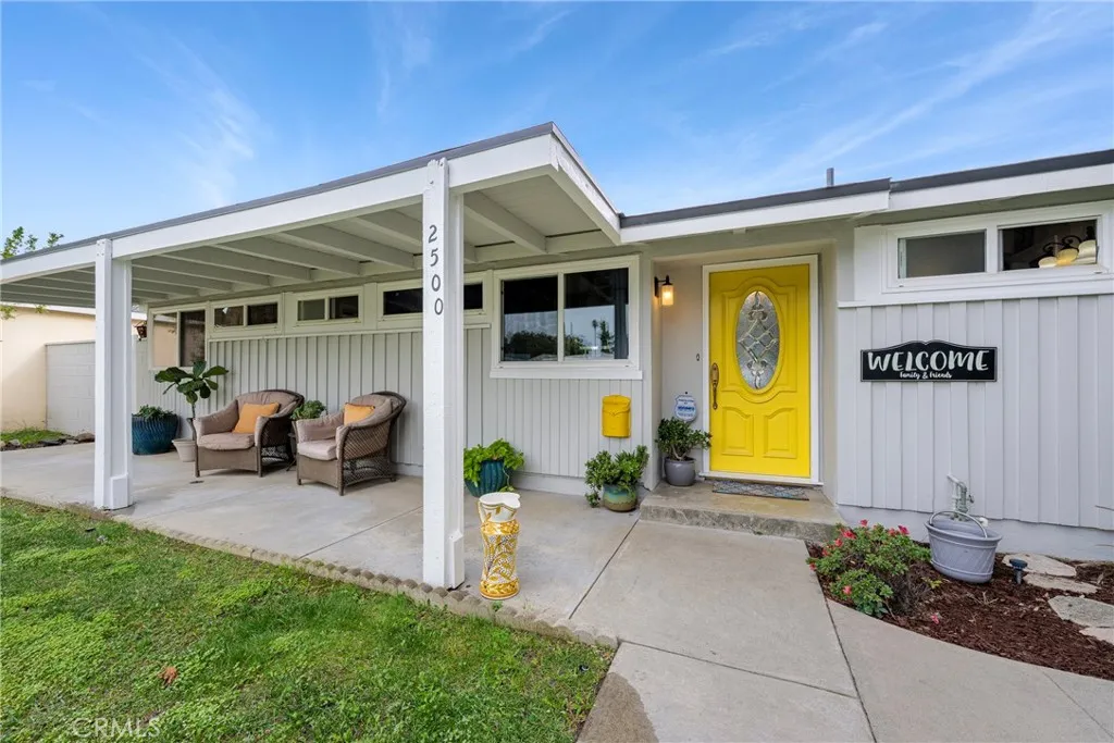 2500 Santa Ysabel, Fullerton, California 92831 home-pic-1