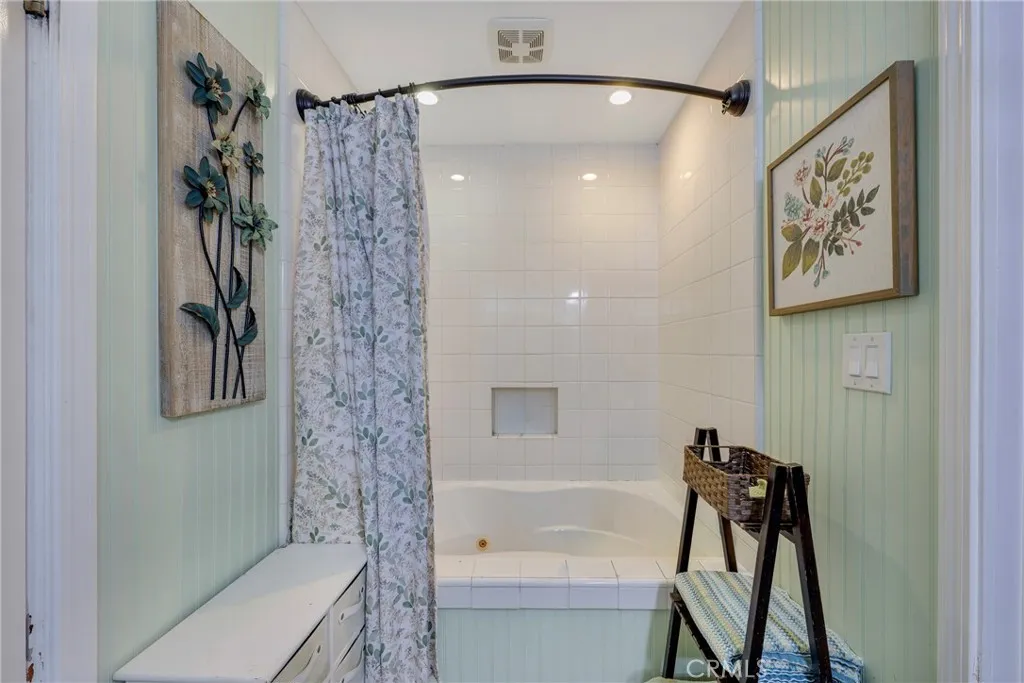 2500 Santa Ysabel, Fullerton, California 92831 home-pic-38