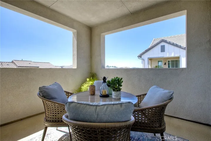 Entertaining Size Balcony