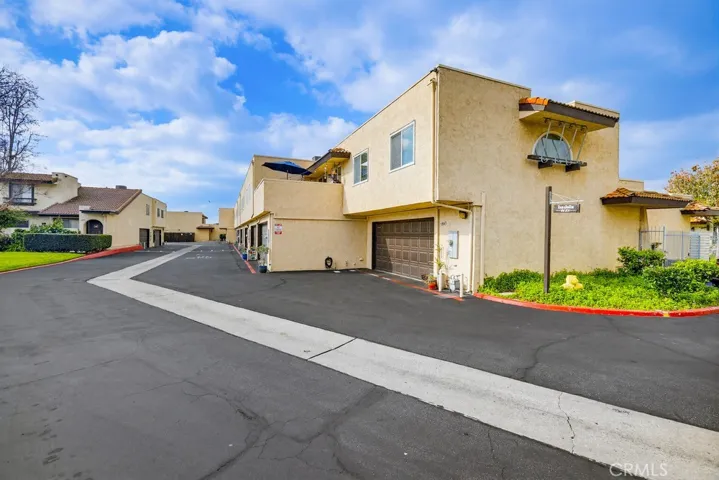 End-unit provides more privacy