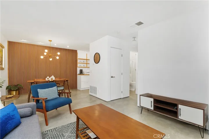 Renovated Unit -1B|1B