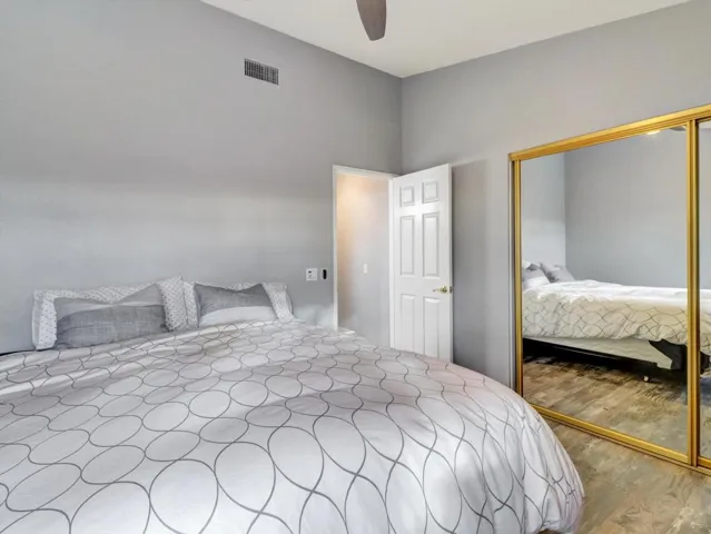 36-9187 Oakmount Blvd-36