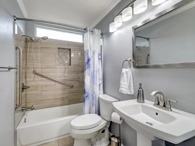 37-9187 Oakmount Blvd-37