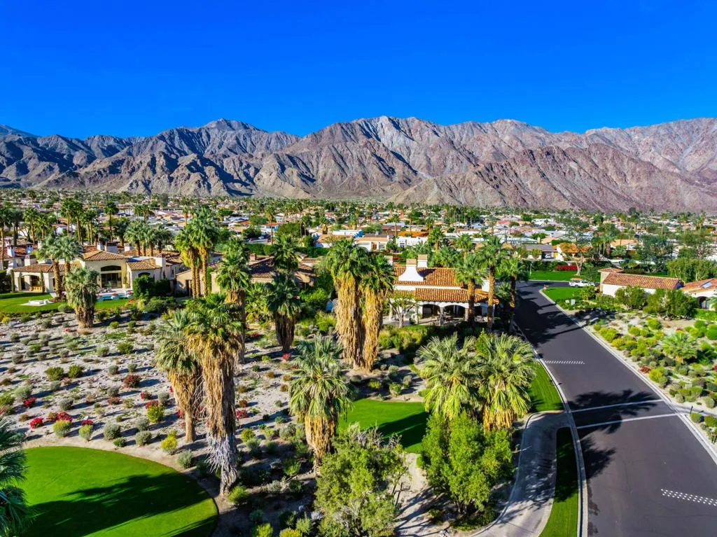 52700 Del Gato Drive, La Quinta, California 92253 home-pic-4