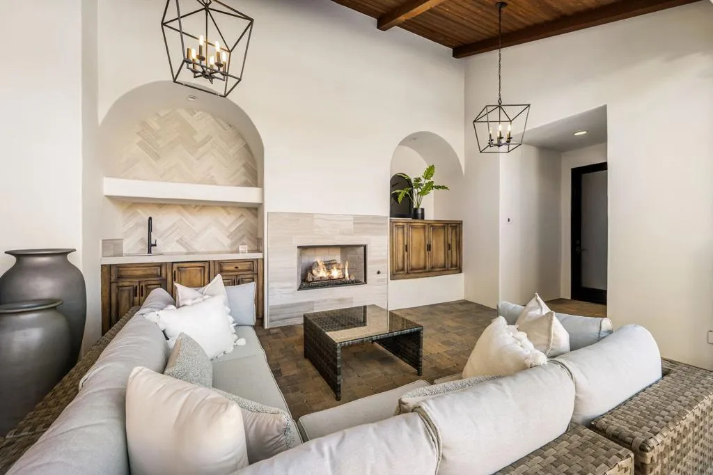 52700 Del Gato Drive, La Quinta, California 92253 home-pic-16