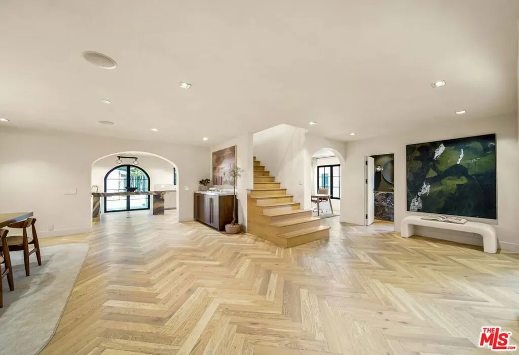 180 S Vista Street, Los Angeles, California 90036 home-pic-24