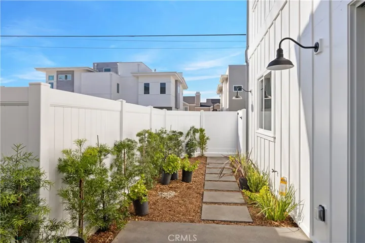 2100 Harriman Lane, Redondo Beach, California 90278