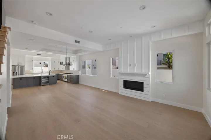 2100 Harriman Lane, Redondo Beach, California 90278