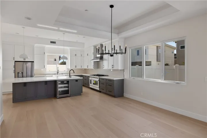 2100 Harriman Lane, Redondo Beach, California 90278