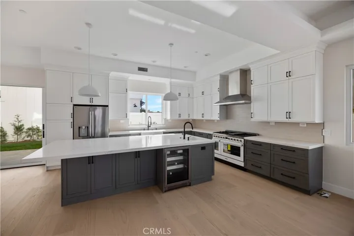 2100 Harriman Lane, Redondo Beach, California 90278
