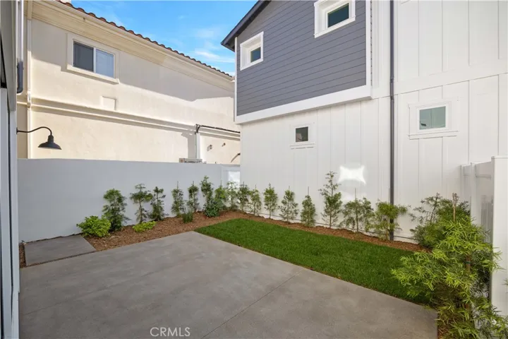 2100 Harriman Lane, Redondo Beach, California 90278