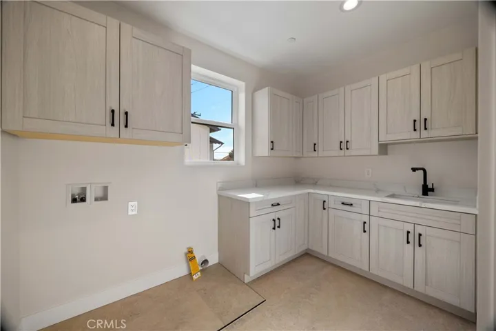 2100 Harriman Lane, Redondo Beach, California 90278