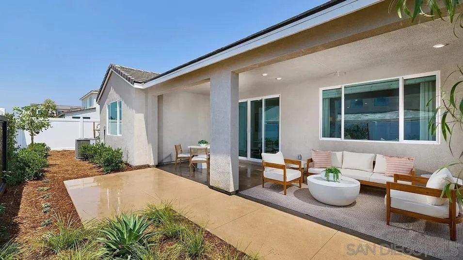 110 Takamasa Way, Oceanside, California 92057 home-pic-19