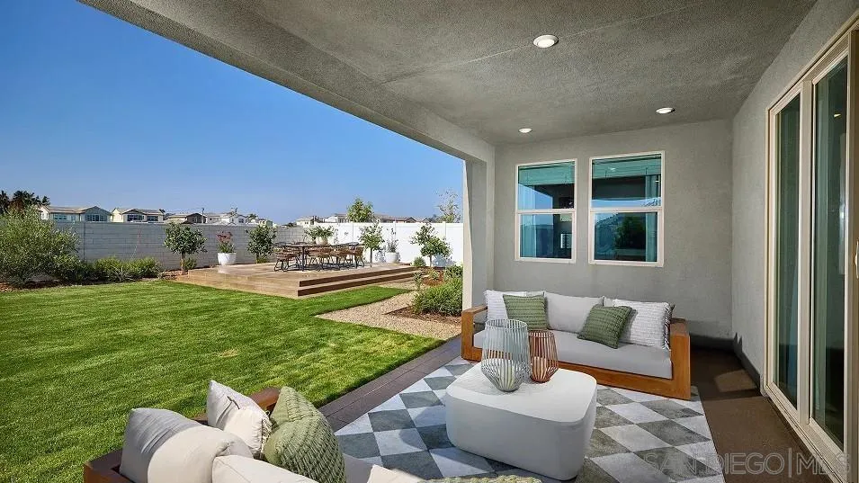 111 Metz Way, Oceanside, California 92057 home-pic-12