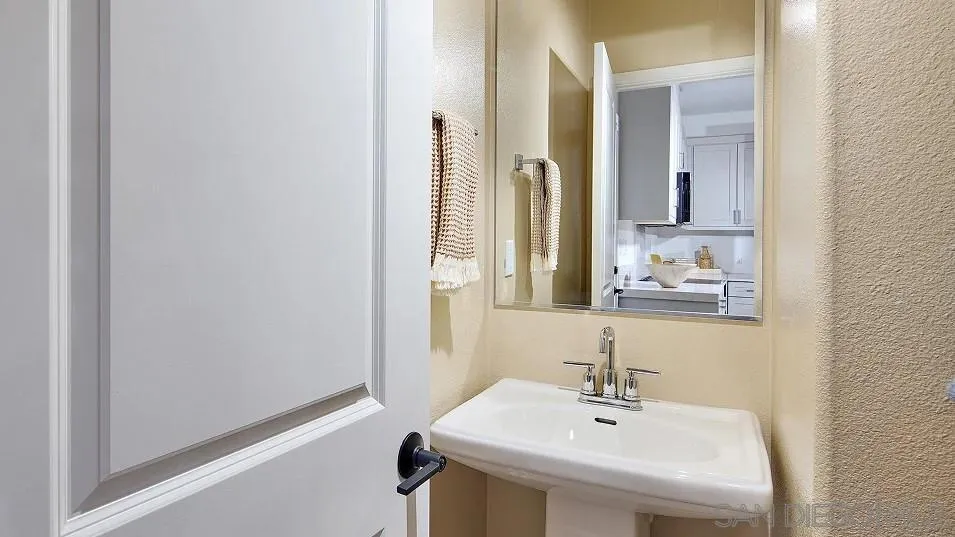 1057 Spike Street 2, Chula Vista, California 91911 home-pic-15