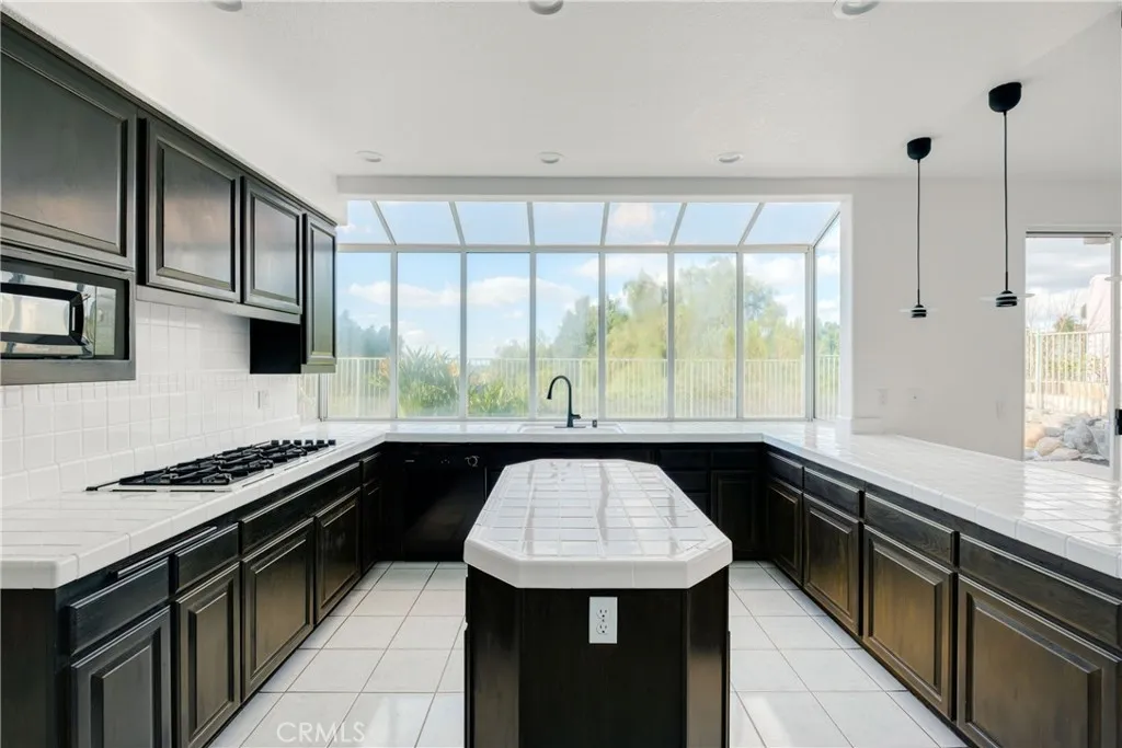 1081 Waterville Lake Road, Chula Vista, California 91915 home-pic-30