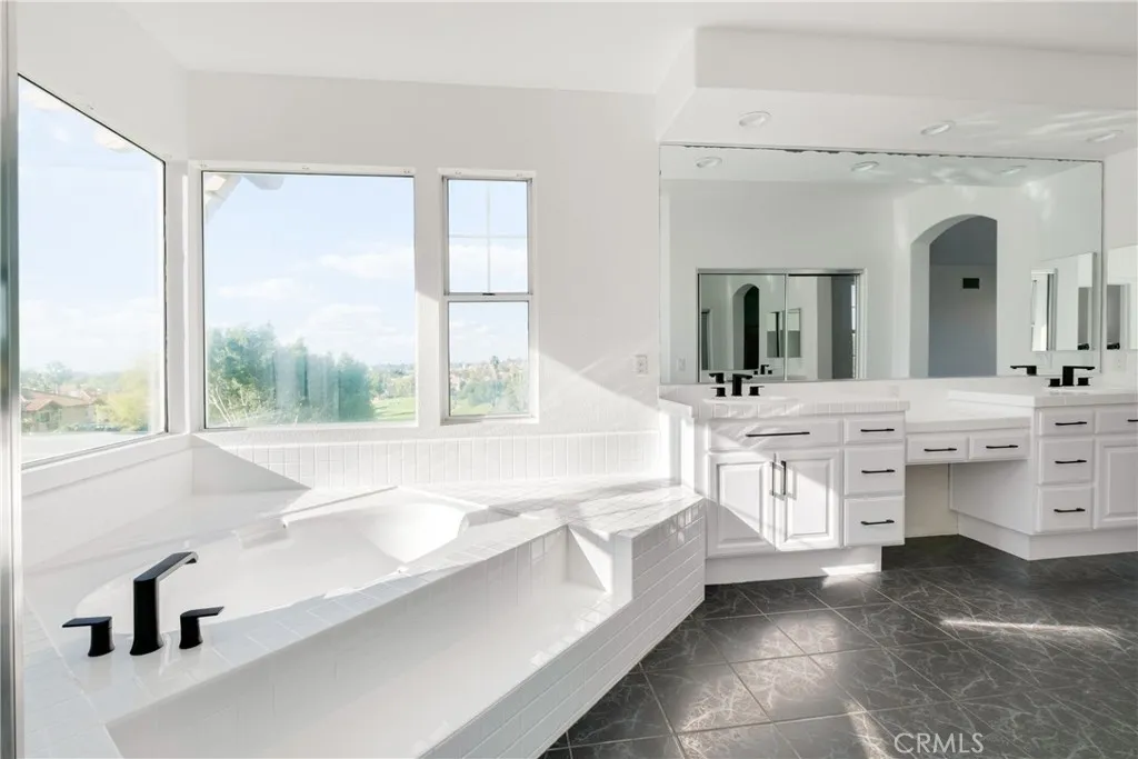 1081 Waterville Lake Road, Chula Vista, California 91915 home-pic-41