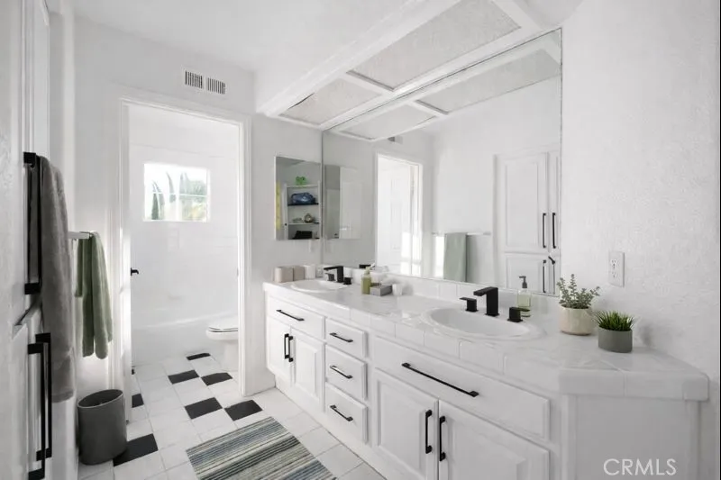 1081 Waterville Lake Road, Chula Vista, California 91915 home-pic-15