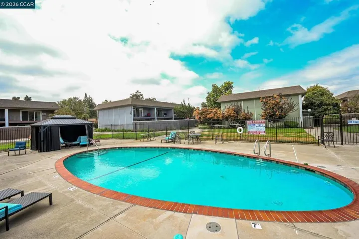 1218 Hookston Rd, Concord, California 94518
