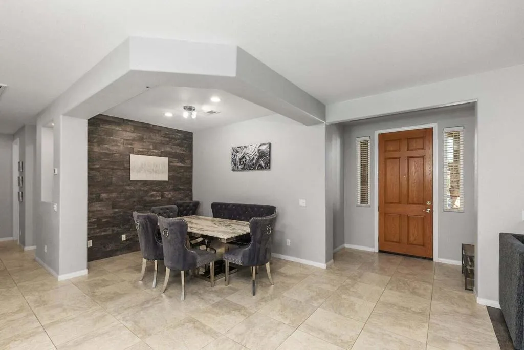 83631 Himilaya Drive, Indio, California 92203 home-pic-12