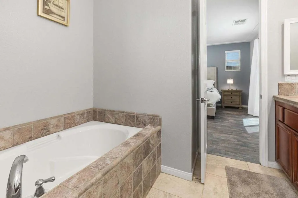 83631 Himilaya Drive, Indio, California 92203 home-pic-29