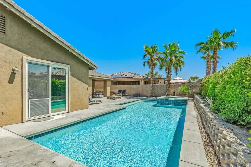83631 Himilaya Drive, Indio, California 92203 home-pic-36