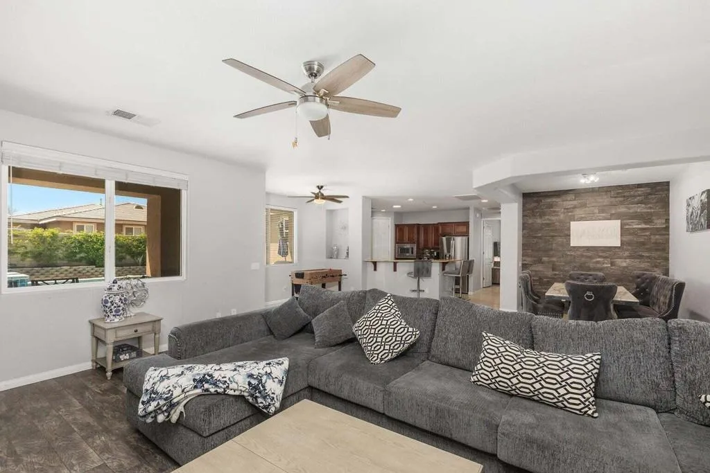 83631 Himilaya Drive, Indio, California 92203 home-pic-11