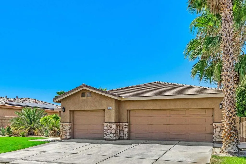83631 Himilaya Drive, Indio, California 92203 home-pic-3